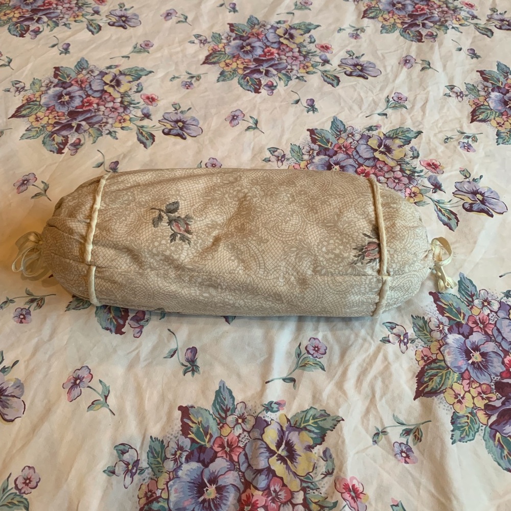 Romantic decorative lumbar pillow.